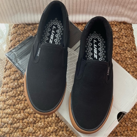 Lugz NWOT Clipper Boys 3.5 Black Canvas Slip On Shoes - Picture 4 of 6
